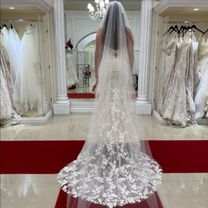 Enzoani Lesley Wedding dress